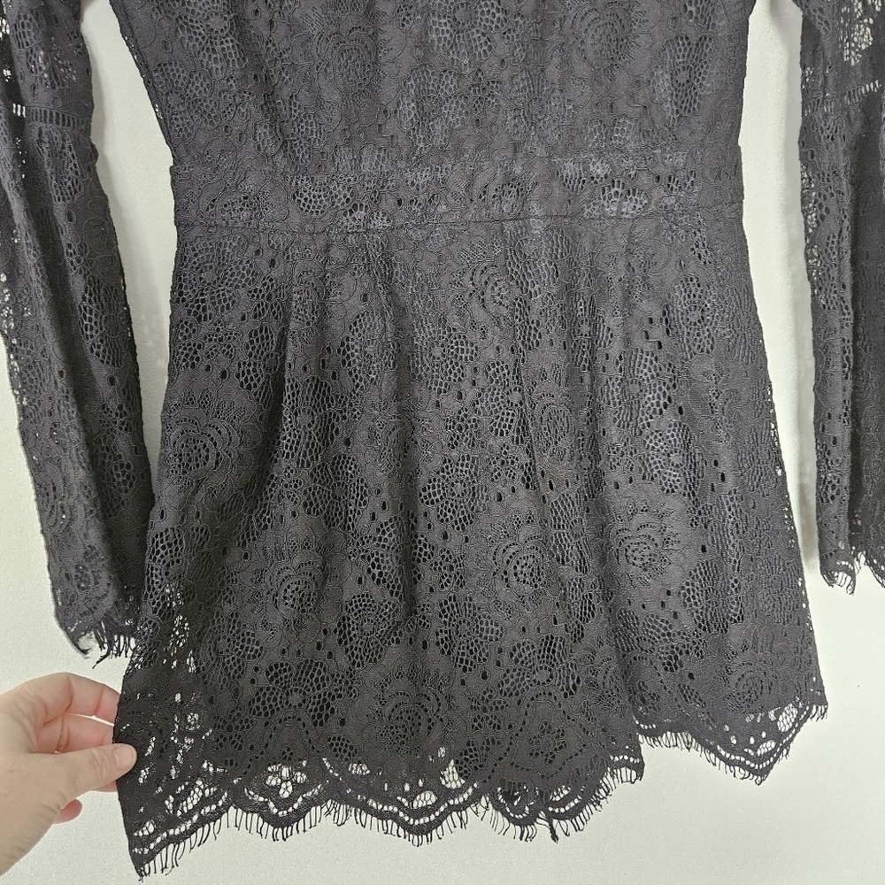 Lost +Wander black lace bell sleeves romper size S - Picture 4 of 10